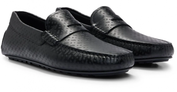 Sepatu Moccasin dengan Motif Monogram